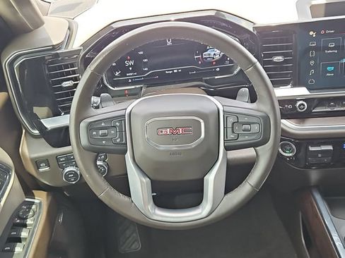 Used 2022 GMC Sierra 1500 SLT AWD/4WD image 28