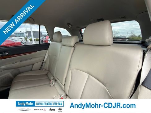Used 2011 Subaru Outback 2.5i Limited image 23