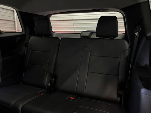 Used 2021 Chevrolet Traverse LT image 26