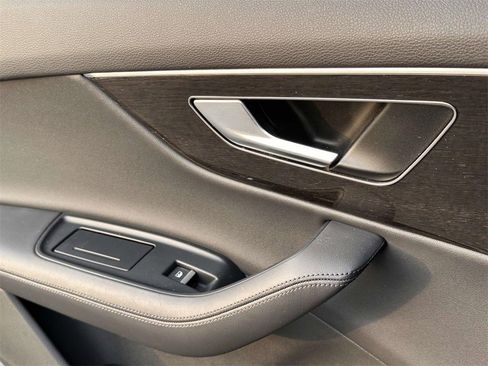 Used 2023 Audi Q7 2.0T Premium Plus w/ Premium Plus Package image 19