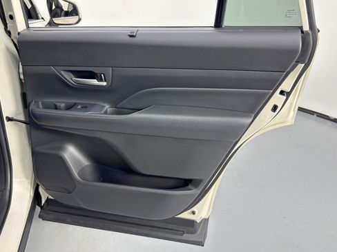 Used 2024 Toyota Grand Highlander XLE image 44