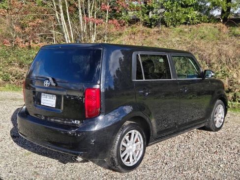 Used 2008 Scion xB FWD image 10
