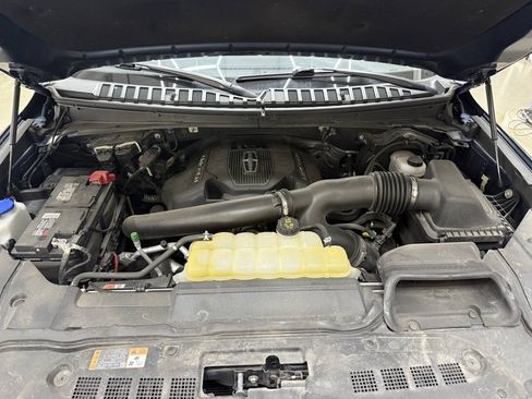 Used 2019 Lincoln Navigator Reserve AWD/4WD image 9