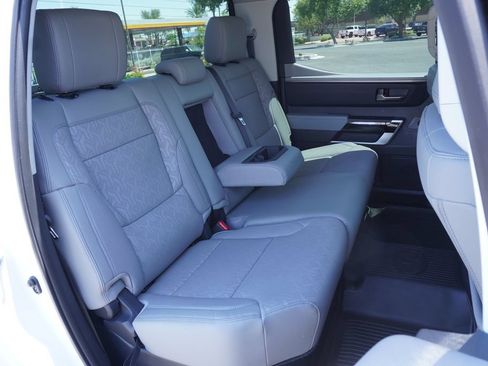 Used 2024 Toyota Tundra Limited AWD/4WD image 11