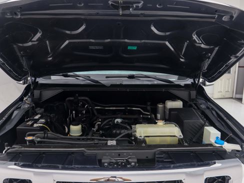 Used 2021 Nissan NV 3500 SL RWD image 24