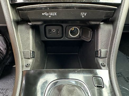 Used 2021 Buick Encore Preferred image 47