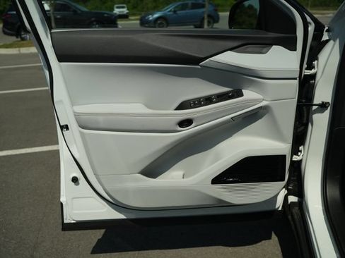 New 2026 Jeep Cherokee Limited AWD/4WD image 12