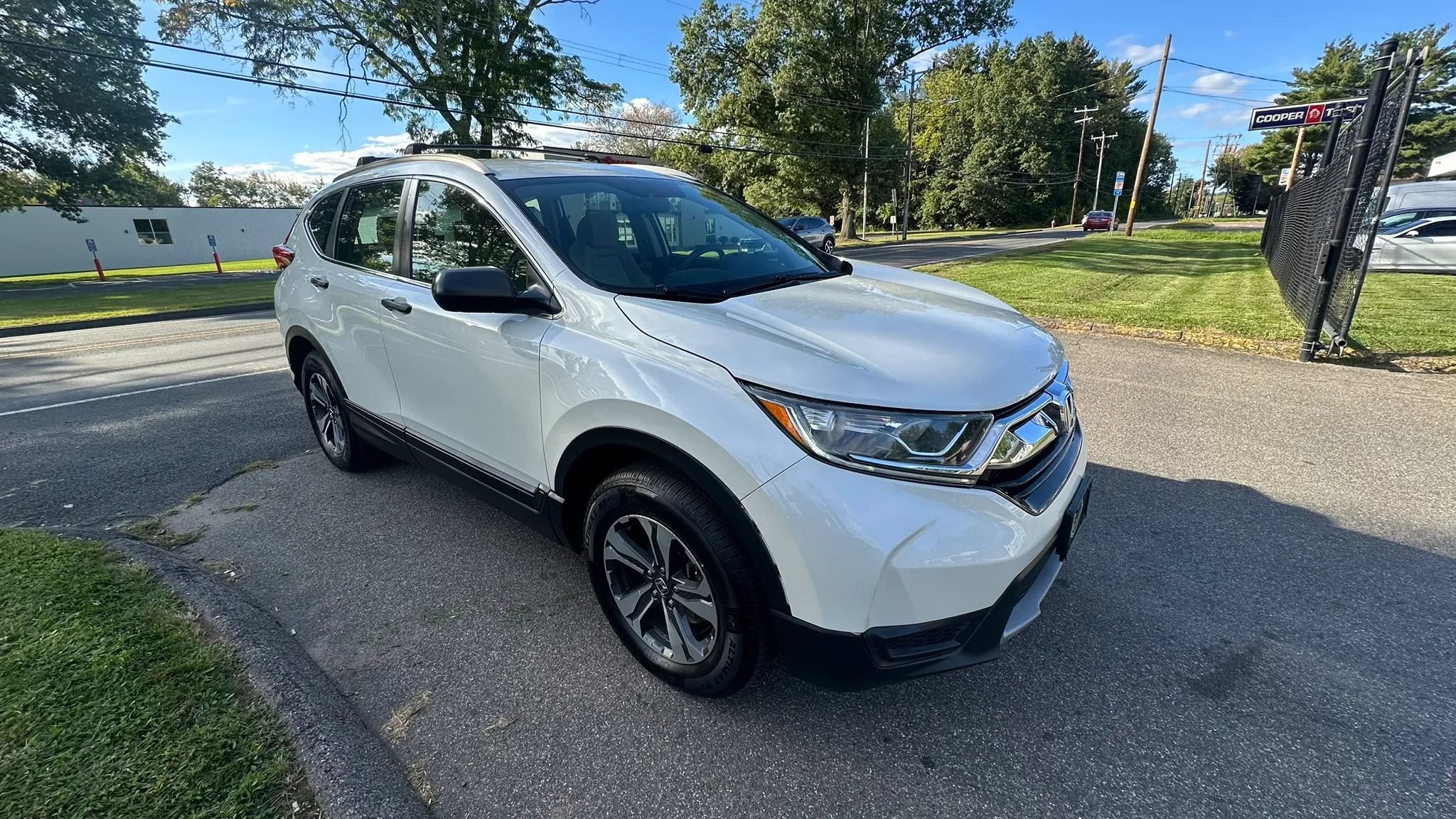 Used 2018 Honda CR-V LX image 3