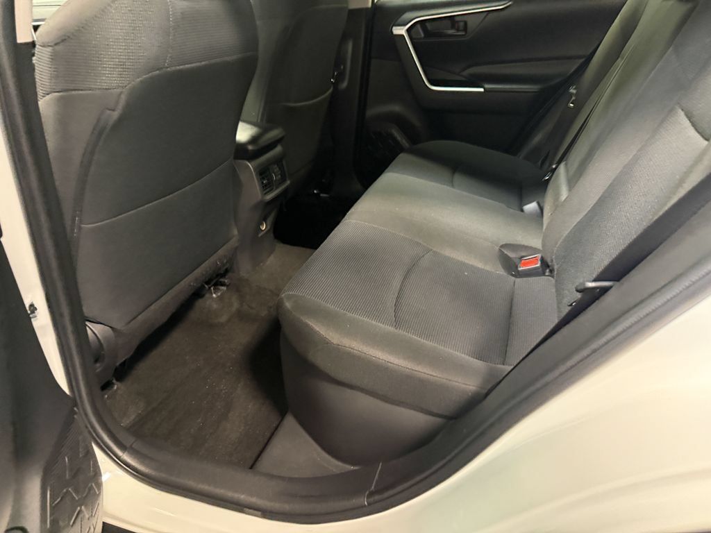 Used 2023 Toyota RAV4 LE AWD/4WD image 47