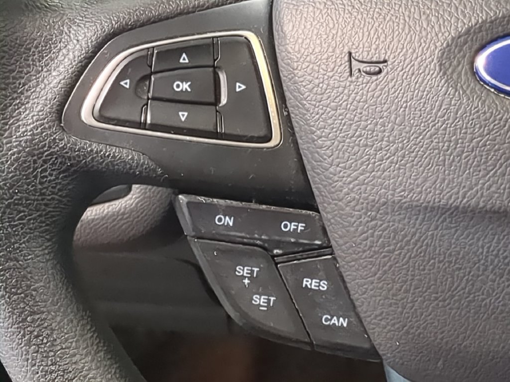 Used 2017 Ford Escape SE w/ Equipment Group 201A FWD image 29
