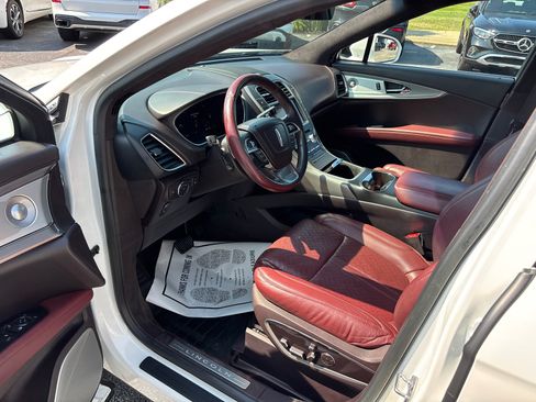 Certified 2020 Lincoln Nautilus Black Label w/ Class II Trailer Tow Package AWD/4WD image 23