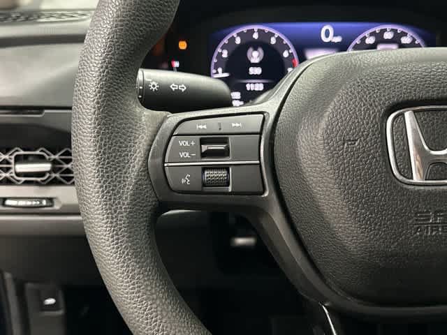 Certified 2023 Honda Accord EX image 17