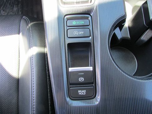 Used 2023 Honda Civic EX-L image 29