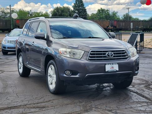 Used 2010 Toyota Highlander Limited AWD/4WD image 6