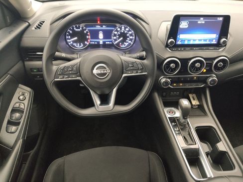Used 2025 Nissan Sentra SV FWD image 22