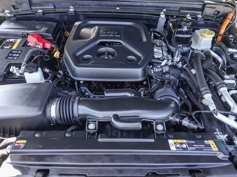 Certified 2023 Jeep Wrangler Unlimited AWD/4WD image 27