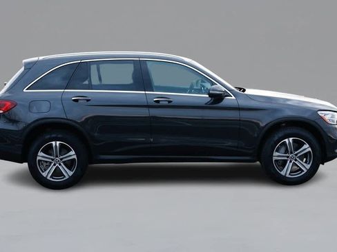 Certified 2022 Mercedes-Benz GLC 300 4MATIC image 4