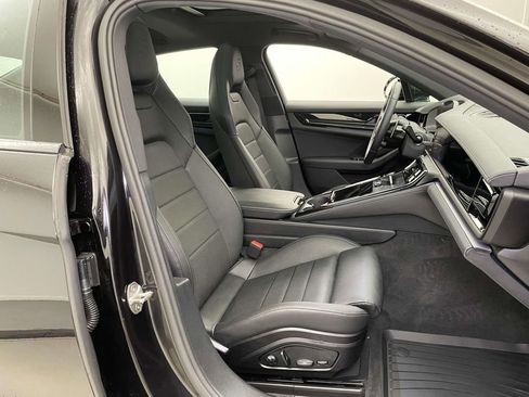 Used 2024 Porsche Panamera 4 image 23