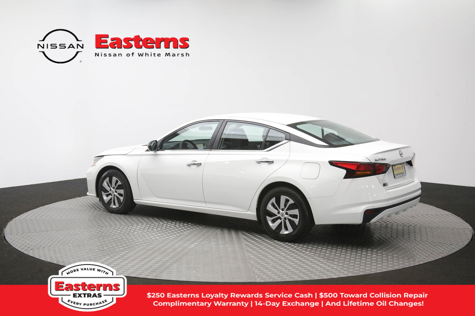 Used 2024 Nissan Altima 2.5 S FWD image 61