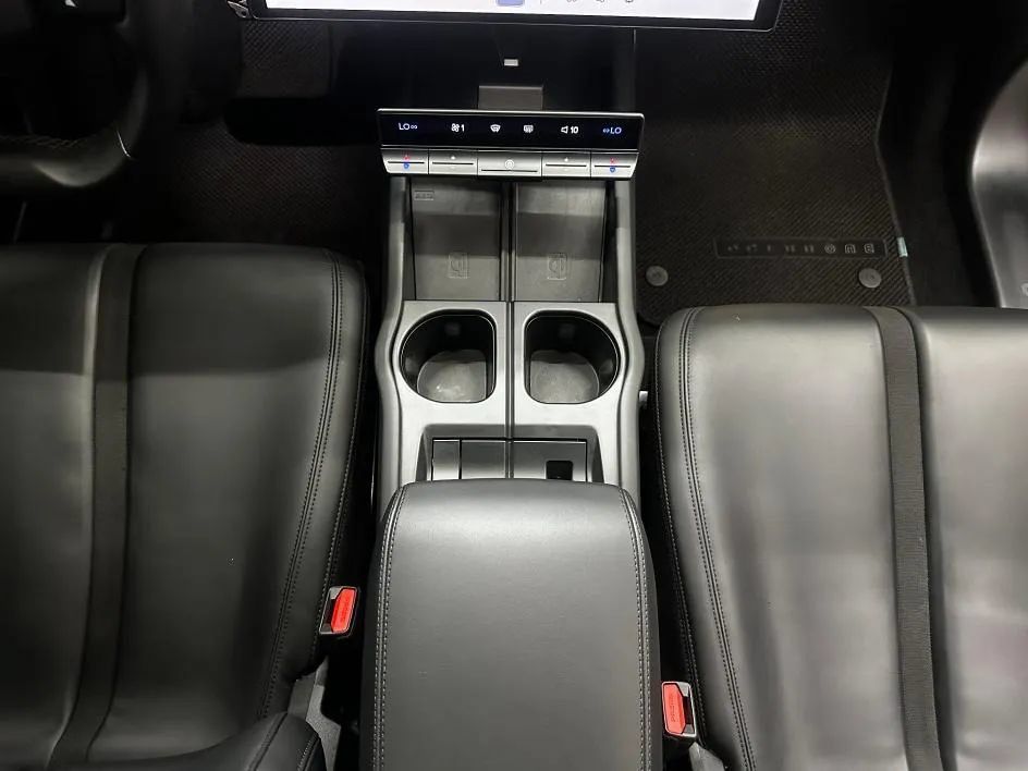Used 2023 Fisker Ocean One AWD/4WD image 15