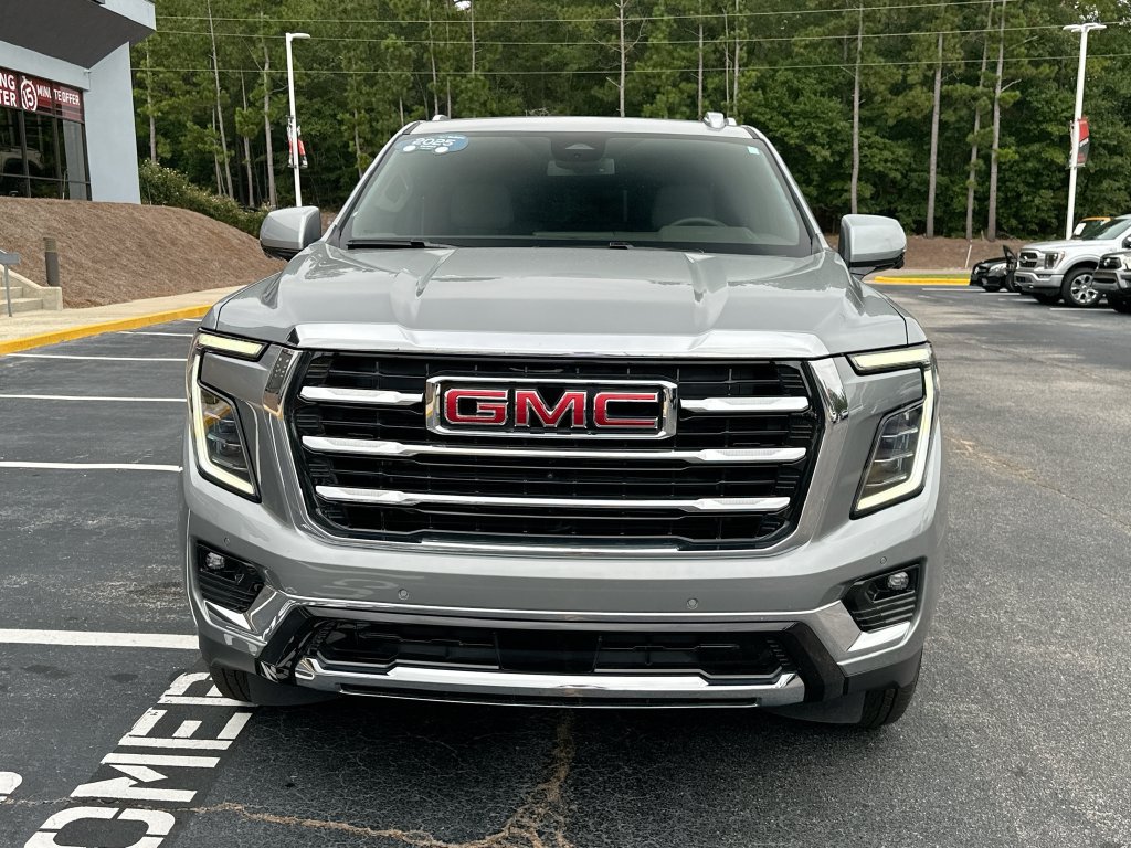 Used 2025 GMC Yukon XL Elevation RWD image 5