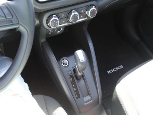 Used 2025 Nissan Kicks Play S FWD image 15