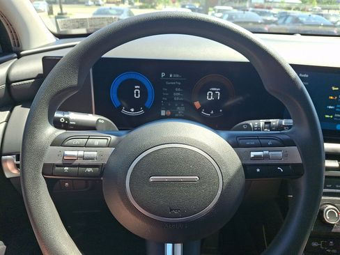 Used 2025 Hyundai Tucson SE AWD/4WD image 18