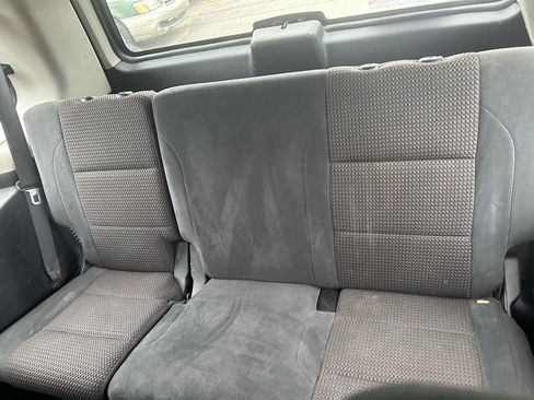 Used 2015 Nissan Armada SV image 9