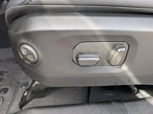 Used 2026 Jeep Wrangler Unlimited Rubicon AWD/4WD image 16
