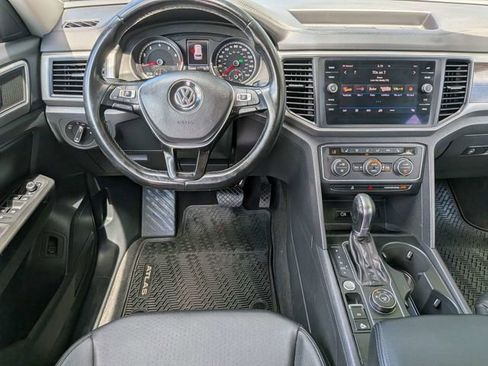 Used 2018 Volkswagen Atlas SE AWD/4WD image 16