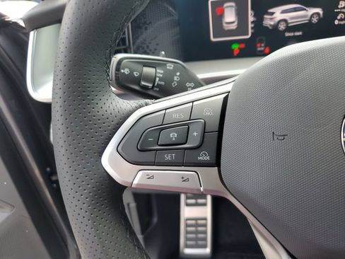 New 2026 Volkswagen Tiguan SE R-Line FWD image 26