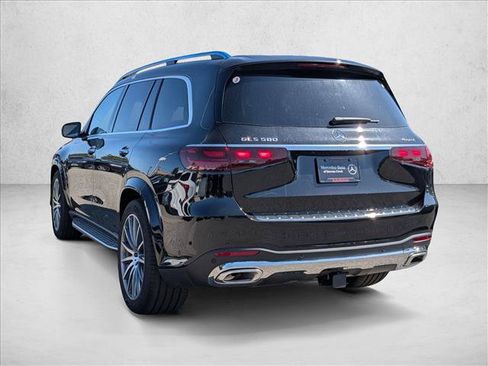 New 2026 Mercedes-Benz GLS 580 4MATIC image 9