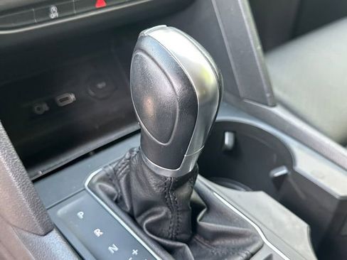Used 2019 Volkswagen Atlas SE FWD image 30