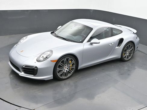 Used 2014 Porsche 911 Turbo S w/ Light Design Package image 33