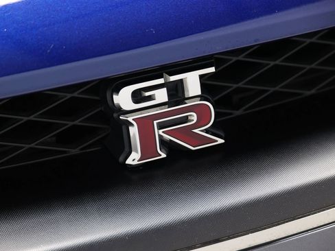 Used 2014 Nissan GT-R Premium image 6