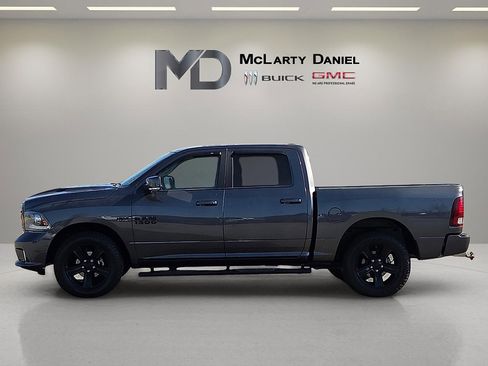 Used 2018 RAM 1500 Sport image 3