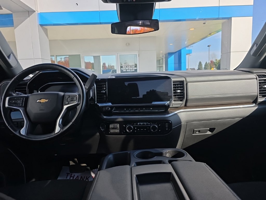 Used 2025 Chevrolet Silverado 2500 LT w/ Convenience Package AWD/4WD image 12