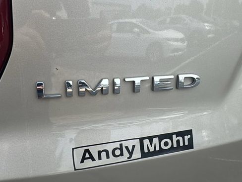 Used 2017 Ford Explorer Limited w/ Equipment Group 301A AWD/4WD image 10