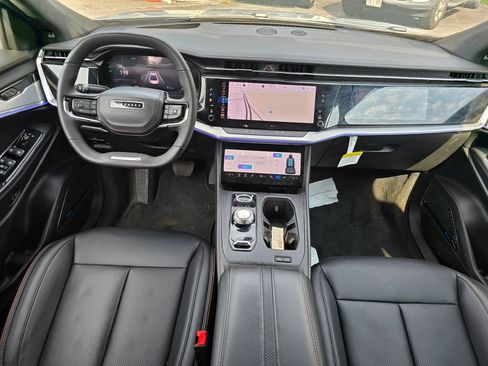 Used 2024 Jeep Wagoneer Launch Edition AWD/4WD image 5