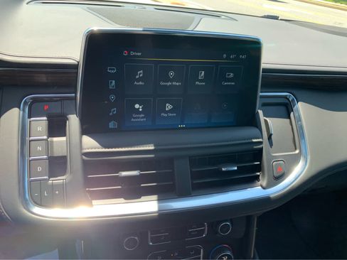 Used 2024 Chevrolet Tahoe High Country AWD/4WD image 19