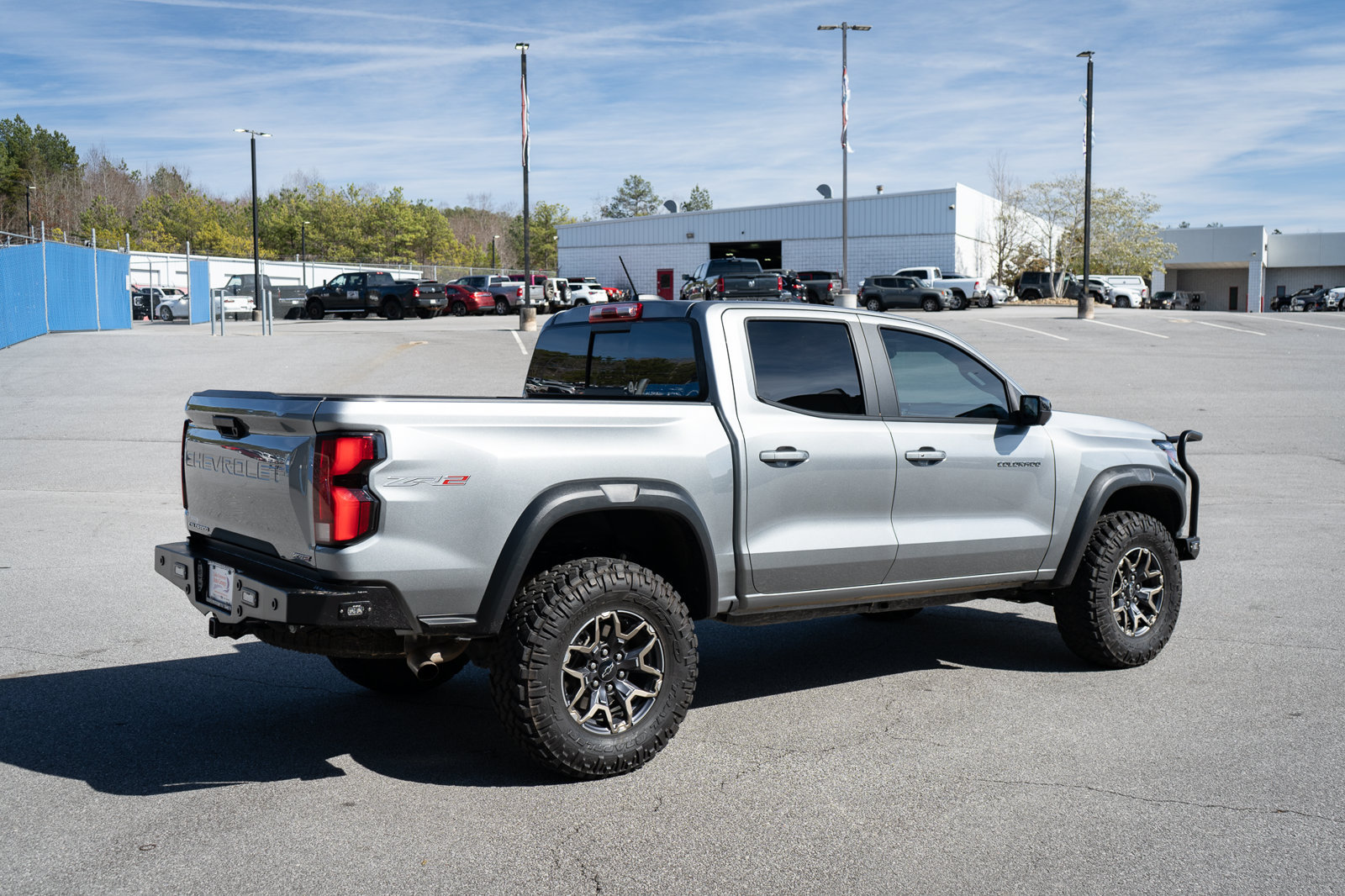 Used 2024 Chevrolet Colorado ZR2 w/ Technology Package AWD/4WD image 10