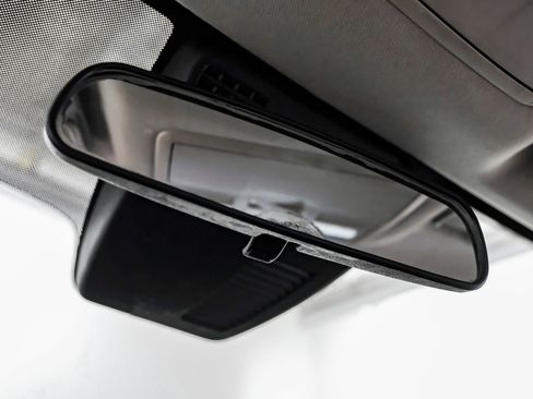 Used 2018 MAZDA MAZDA3 Touring image 28