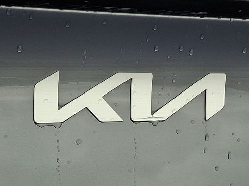 Used 2024 Kia Sportage EX AWD/4WD image 32
