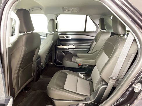 Used 2023 Ford Explorer XLT image 20
