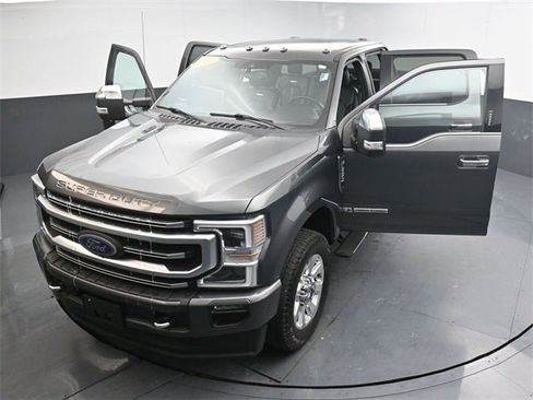 Used 2020 Ford F350 Platinum w/ FX4 Off-Road Package image 38