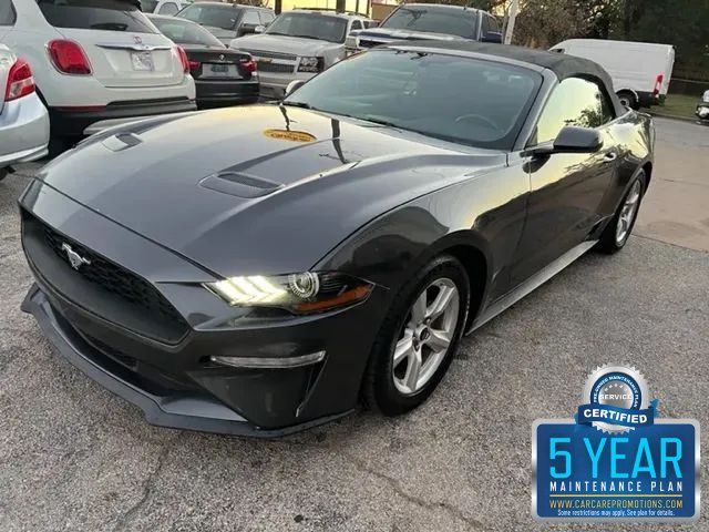 Used 2019 Ford Mustang Convertible RWD image 1