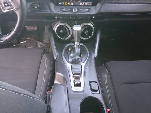 Used 2019 Chevrolet Camaro LT w/ Technology Package image 3