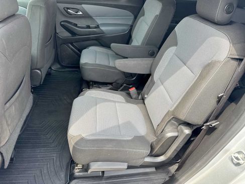 Used 2018 Chevrolet Traverse LT AWD/4WD image 18
