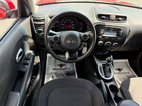 Used 2019 Kia Soul FWD image 15
