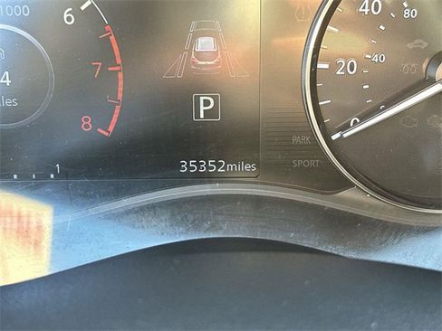 Used 2021 Nissan Kicks SV image 11